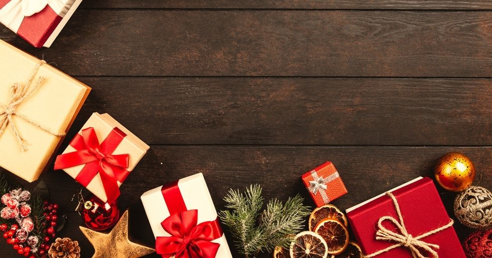 Poetry On Odyssey: Hustle and Bustle This Holiday Season