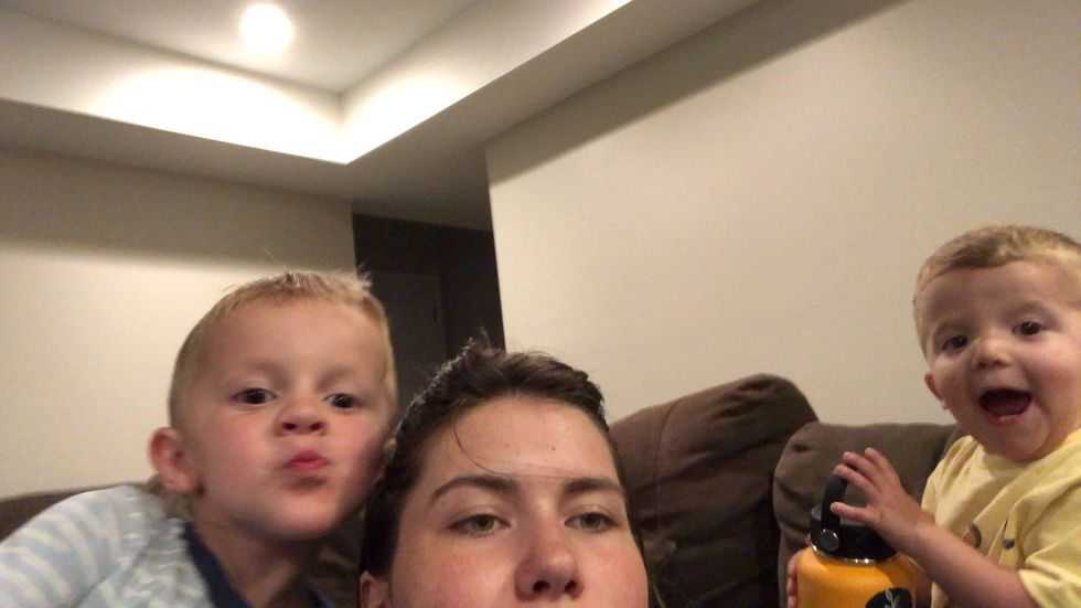 Being A Nanny Is The Best College Job, You Can @ Me On This