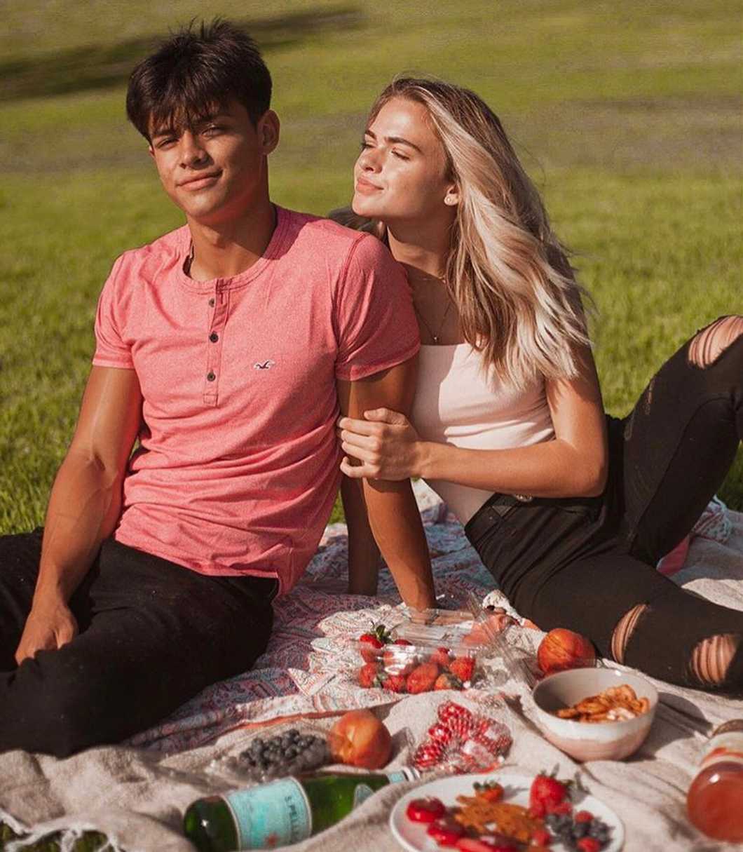 We Need To Stop Obsessing Over 'The Perfect Couple' And Look Into Our Own Lives