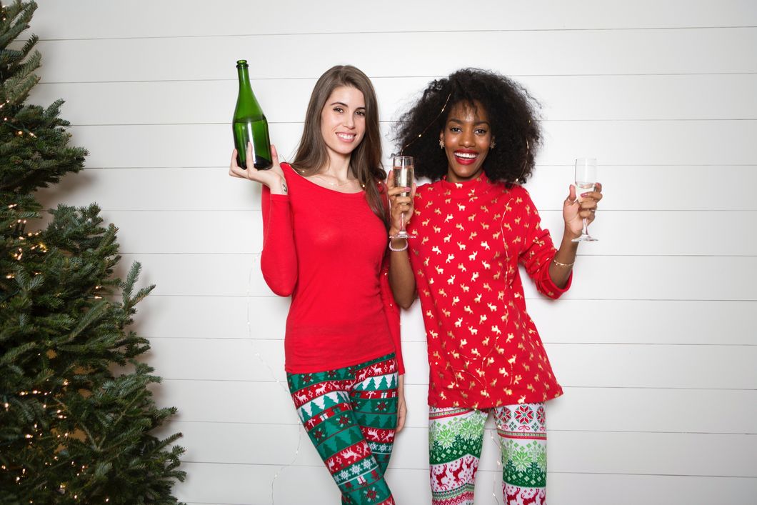 10 Ways To Enjoy The Holidays With Your Roommates