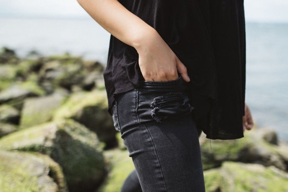 Women's Pockets Are Inferior To Men's Pockets, And It's Time We Wake Up