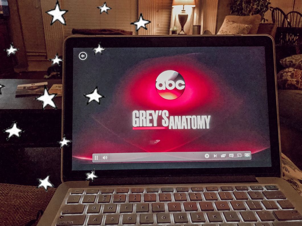 9 Moments Of Thanksgiving Break, As Explained By 'Grey's Anatomy'