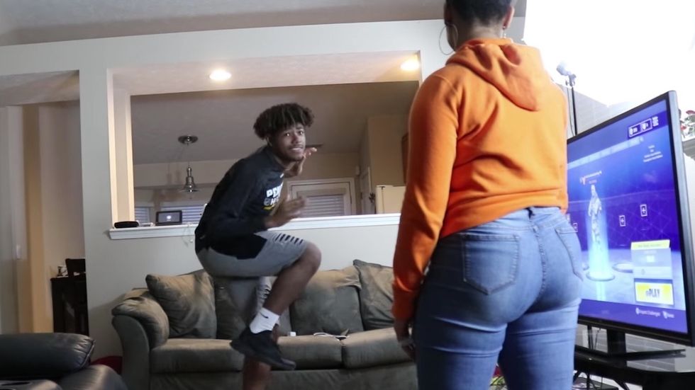 5 Relationship Realities You Know By Now If You're The Girl Dating A 'Fortnite' Addict