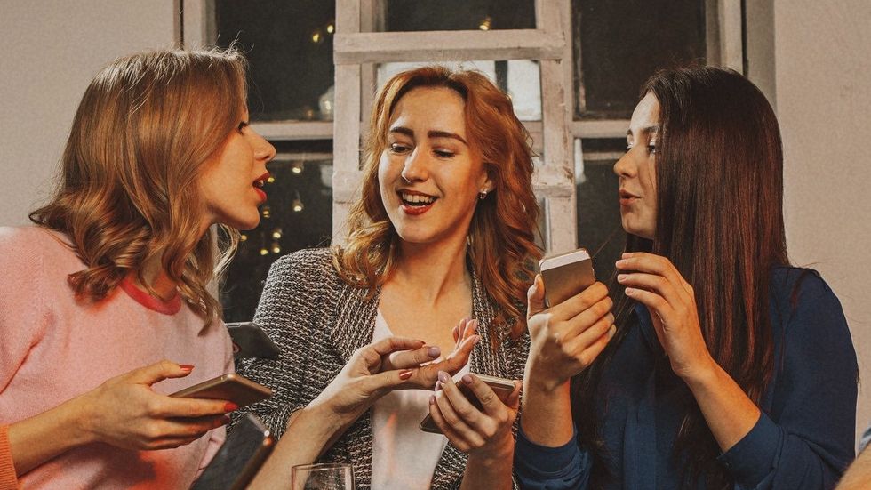 34 Things Every College Girl Says While She's Out