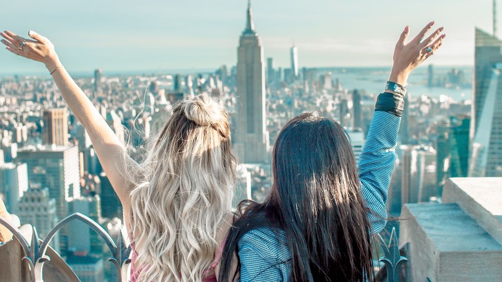 15 Thoughts A Small Town Girl Has When She Makes It To The Big City