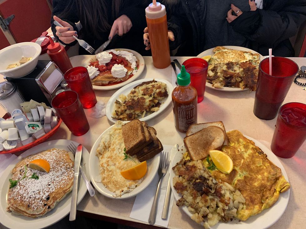 10 Places To Eat In Madison, Wisconsin