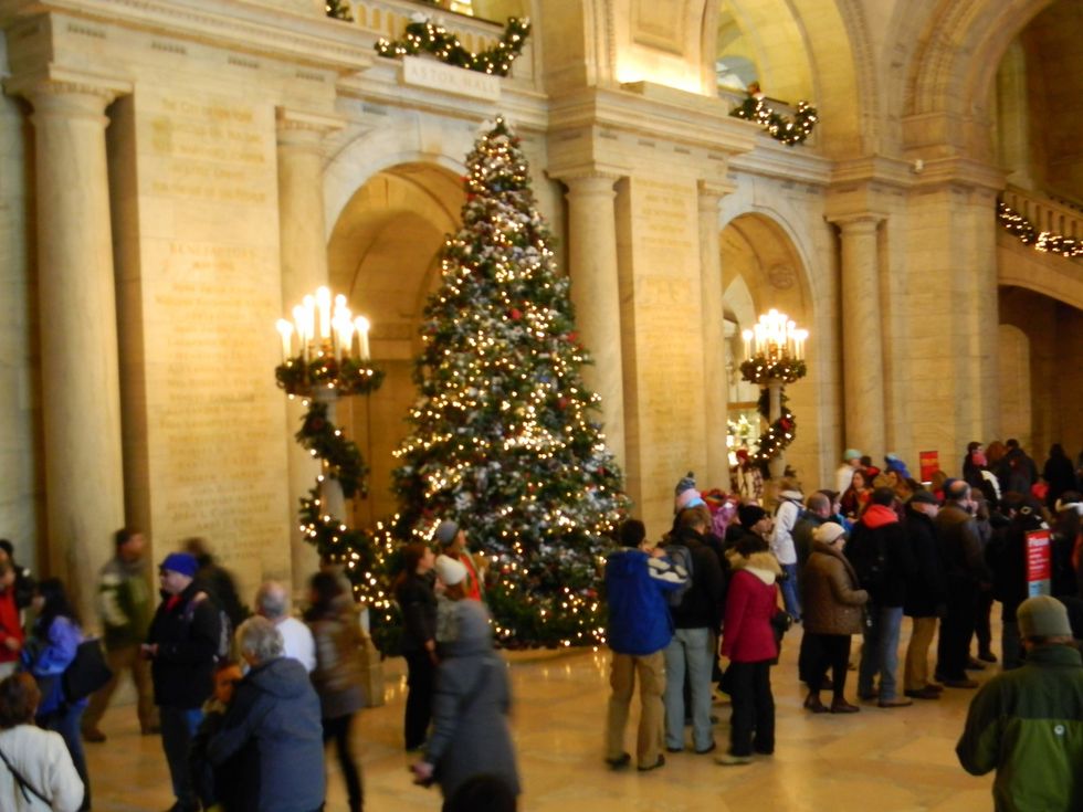 7 Ways To Prank Your Naughty Family So Next Year They Will Be Sugar, And Spice, And Everything Nice