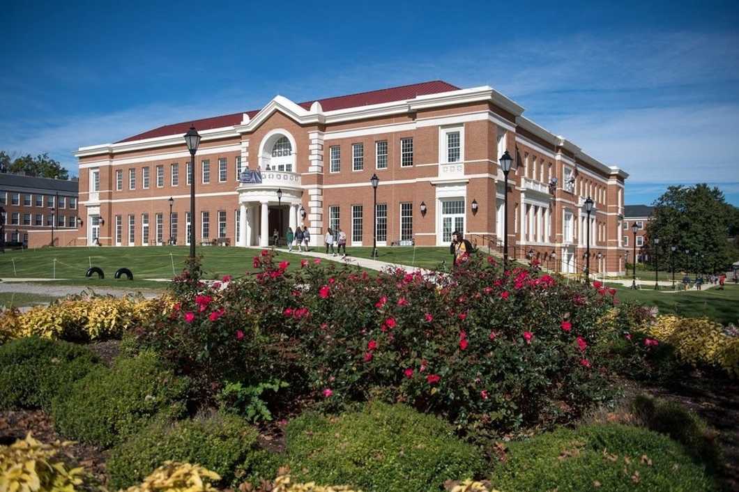 Every Longwood Student's Guide To The New Food Options at Upchurch