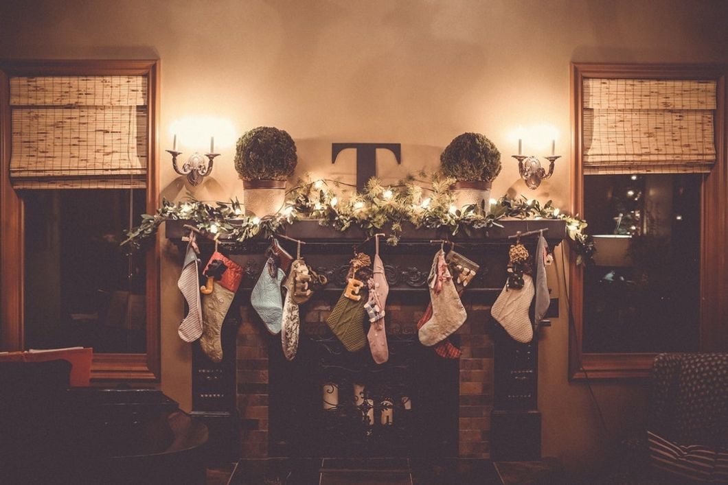 10 Christmas Traditions Your Friends And Family Can Start This Year