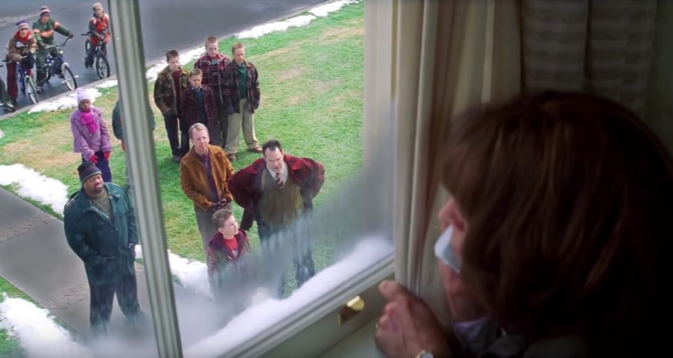 6 Last-Minute Holiday Gifts You Can Snag When You Forget About Your Second Cousin Twice Removed