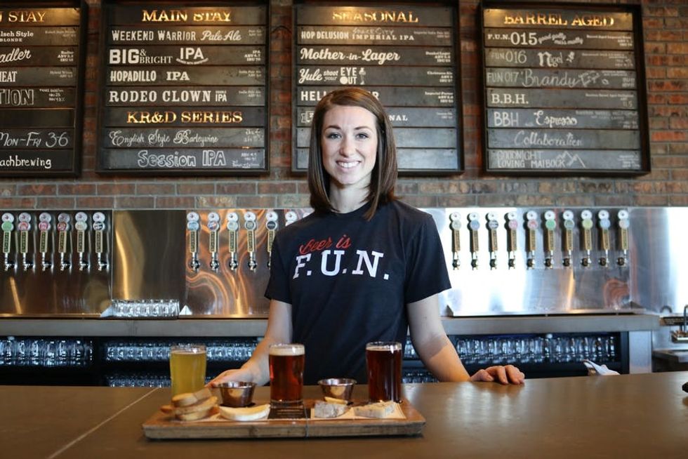 10 Things You Probably Hate If You're A Server