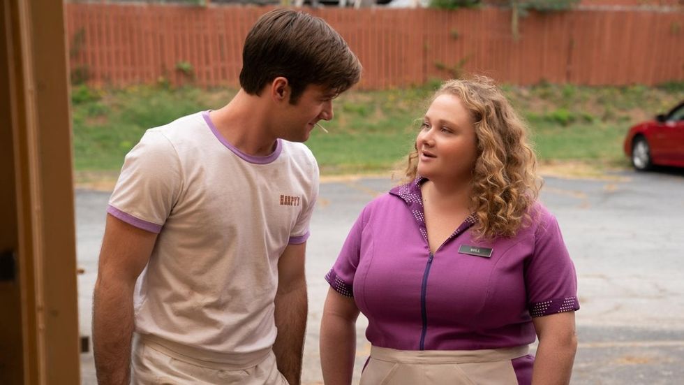 As A Plus Size Woman, Netflix FINALLY Accurately Represented Us With 'Dumplin'