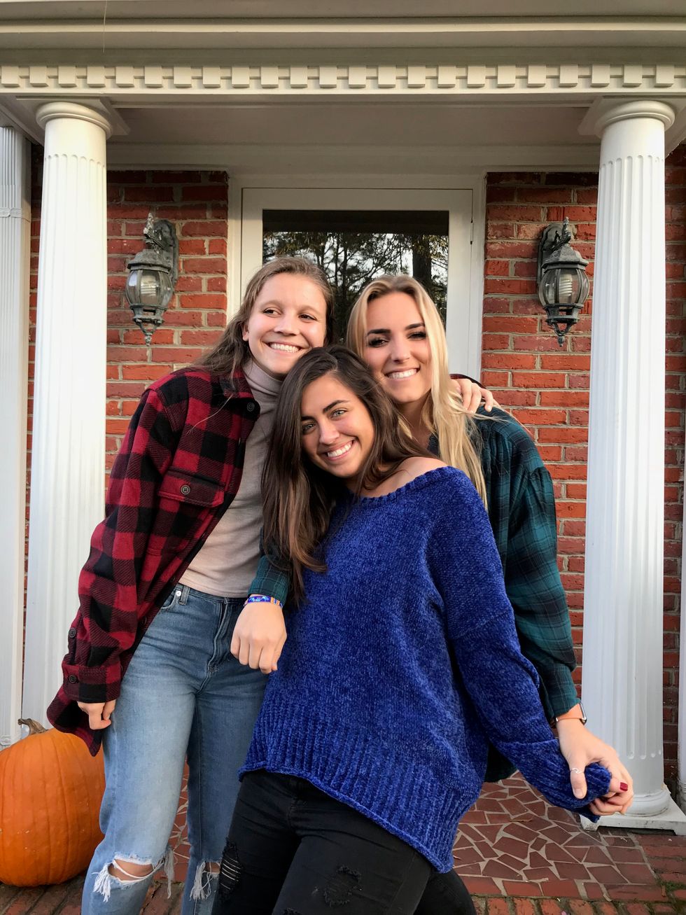 Why Long-Distance Friendships Are The Worst