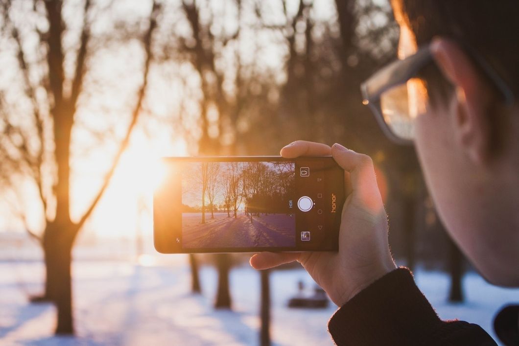 10 Creative Photography Crafts To Bring Your Instagram Feed To Life