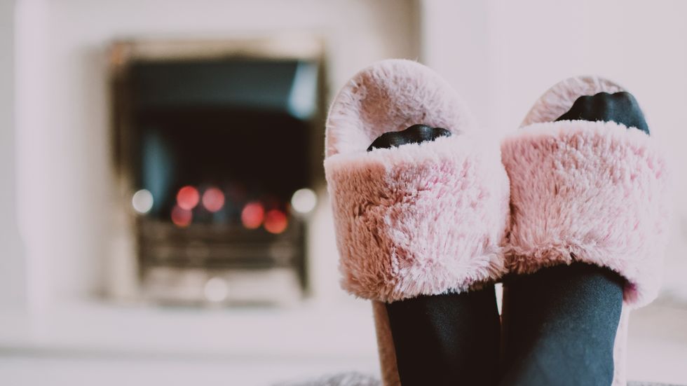 5 Best Self-Care DIYs To Cozy Up To This Winter