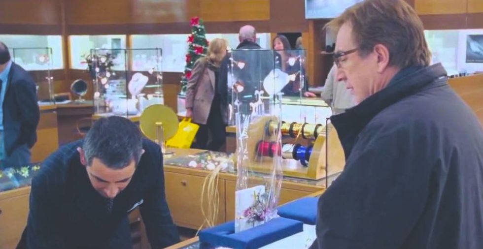 6 Christmas Shopping Tips If You Predictably Waited Until Last-Minute— Like You Do Every Year