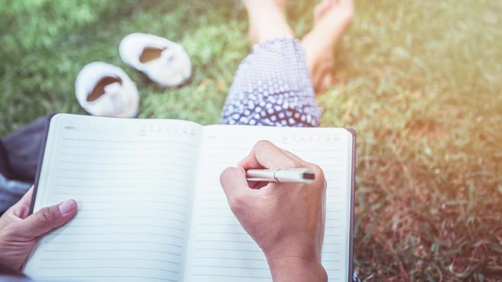 Allow For 10 Minutes Of Emoting, It's All You Need