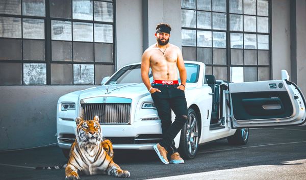 I Asked 26 People 'Do You Think Baker Mayfield Is Hot?' And Their Answers Will Sack You