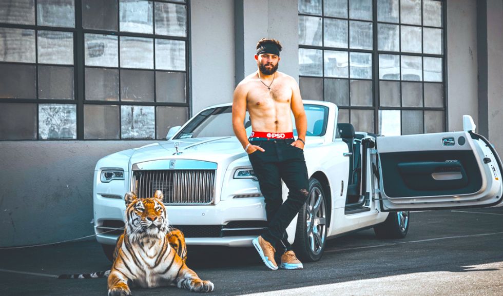 I Asked 26 People 'Do You Think Baker Mayfield Is Hot?' And Their Answers Will Sack You