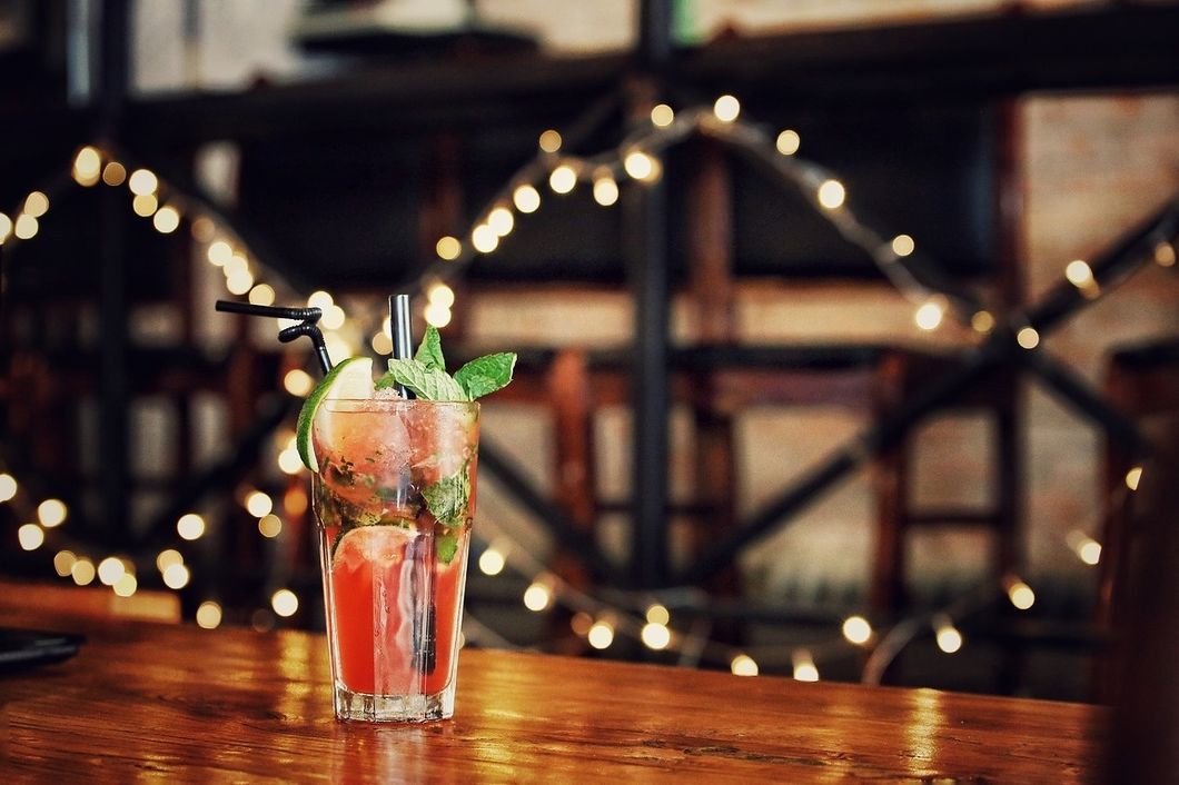 5 Simple Tweaks To Make Trendy Cocktails For the Holidays