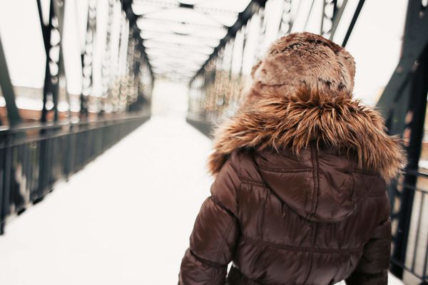 22 Things Every College Girl Who HATES The Cold Can Relate To