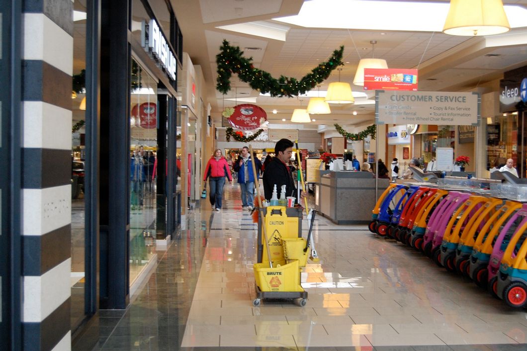 5 Reasons We Should Appreciate The People That Work In Retail, Food, And Janitorial Services