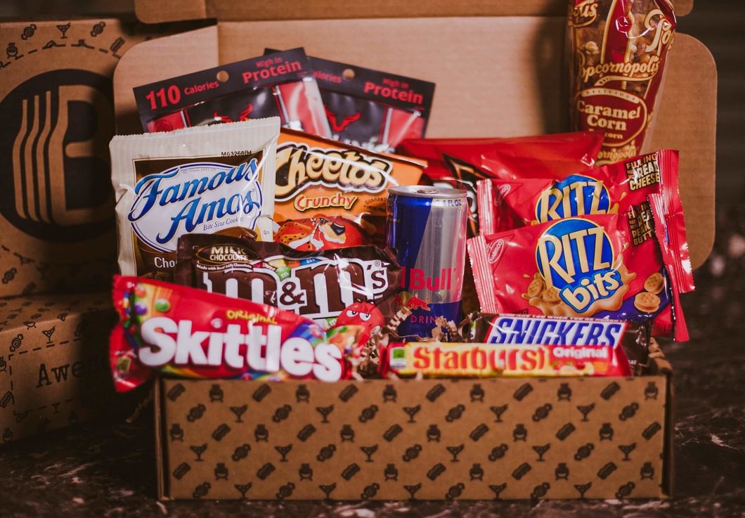 8 Things College Students Would MUCH Rather Get In A Care Package Than Tea
