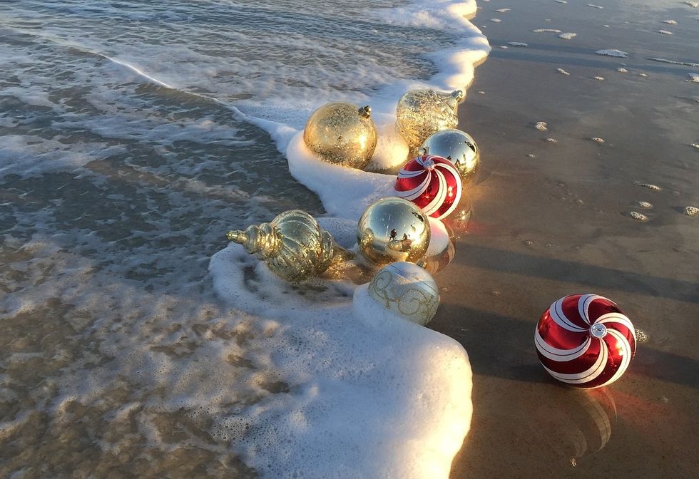 Why The Holiday Season Is 10 Times Better At The Beach