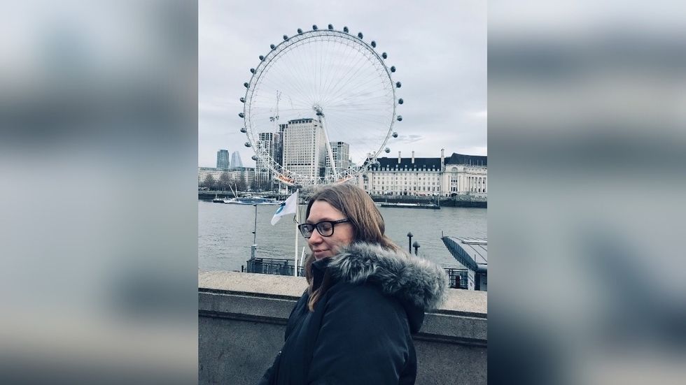 This New Year, Please STOP Doing These 9 Things To Yourself