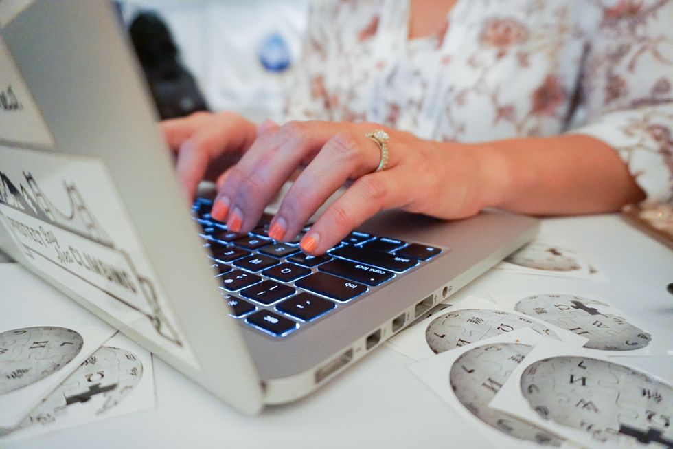 The 10 Stages Of Writing My Novel