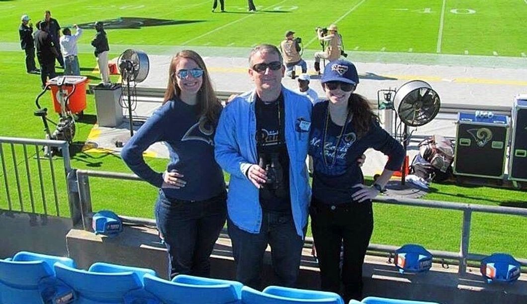 Dear L.A. Rams, Remember Your Fans Who Make This More Than Just Another Game As You Kick Some Patriot Ass On Sunday