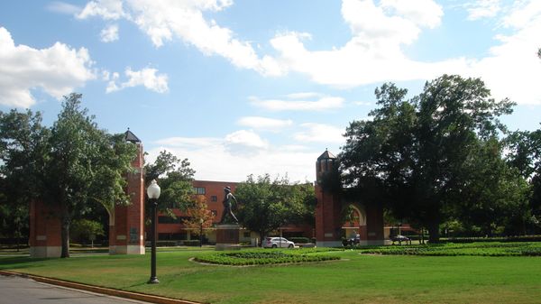 10 Date Ideas In Norman, OK For Me And The Boyfriend I Don't Have