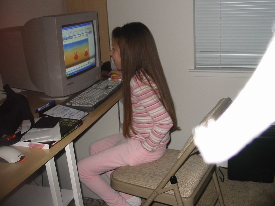 6 Things Early 00s Kids Remember About the Internet