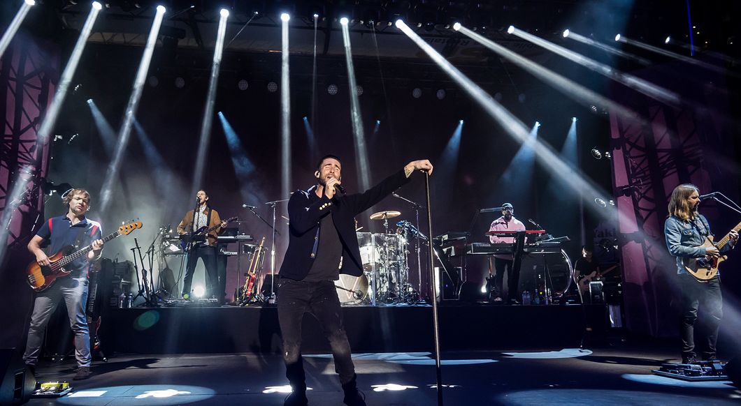 7 Performers Who'd Make A Better Super Bowl Halftime Show Than Maroon 5