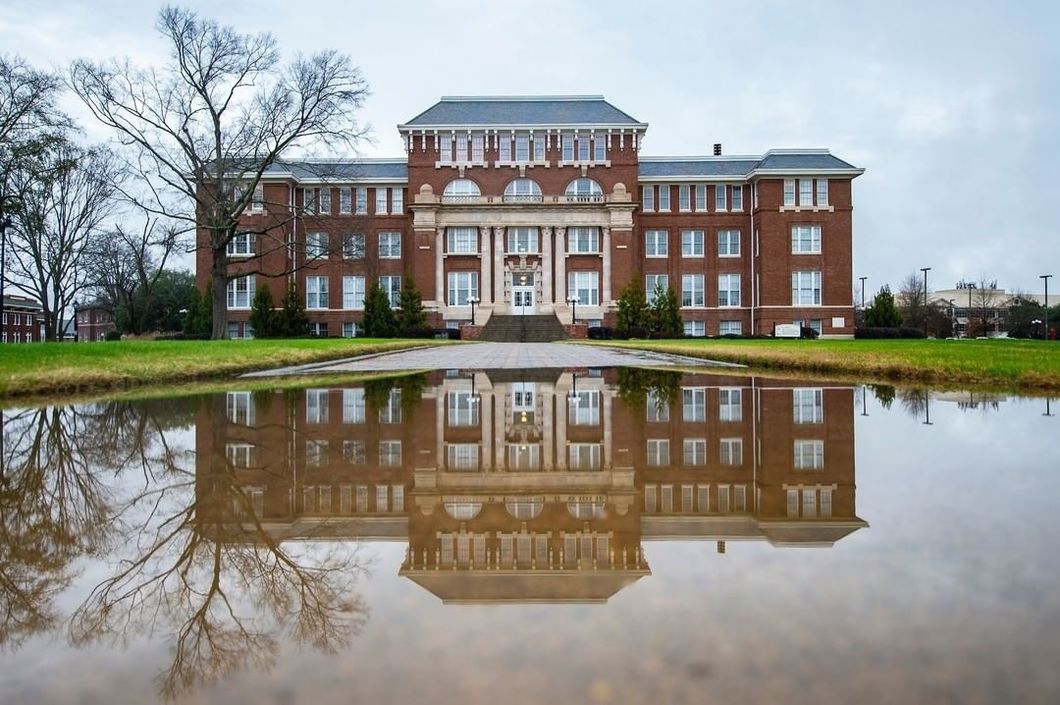 Snow Day At Mississippi State? More Like sNOw Day.