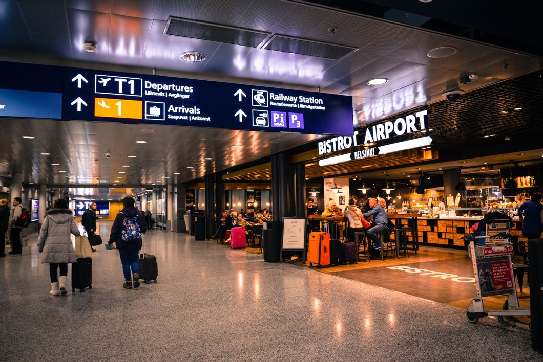 11 Thoughts Everyone Definitely Has At The Airport