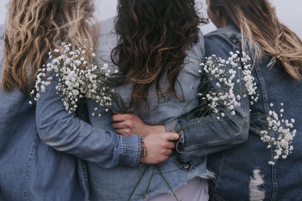 15 Ways You’re The Designated 'Mom' Friend Of The Group