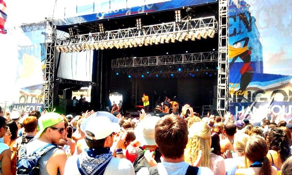 5 Underrated Artists You Need To See At Hangout Fest 2019