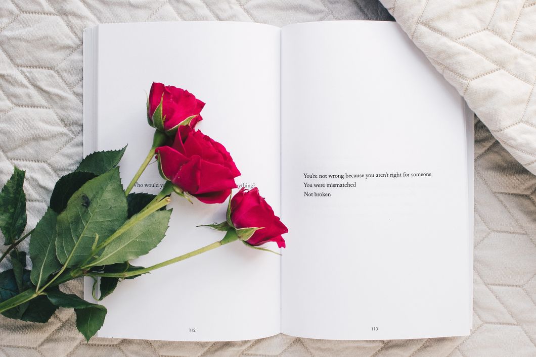 10 Sweet Love Poems That You Should Definitely Be Reading To Your Boo This Valentine's Day