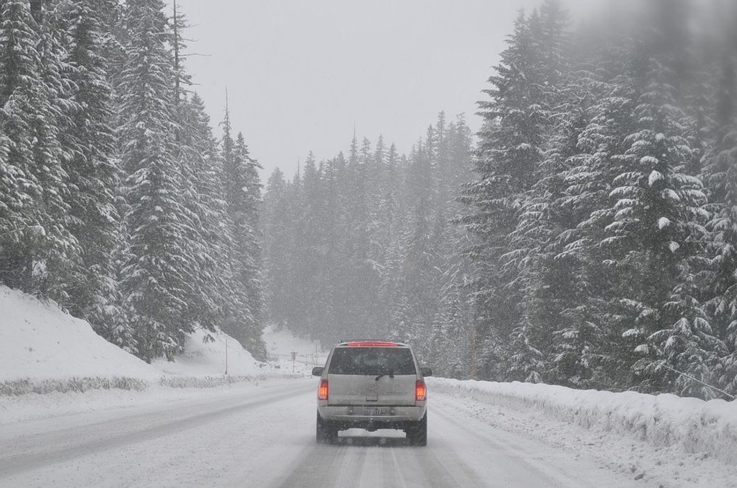 As A College Commuter, You Need To Learn How To Travel Safely In Bad Winter Conditions