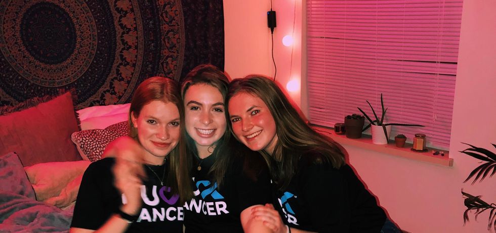 15 Daily 'College Things' I Can’t Imagine Doing Without My Girl-Gang