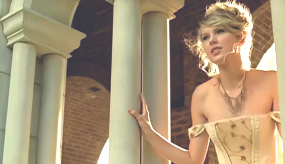 25 Songs From 2008 That Millennials Have Officially Approved As 'Certified Bangers'