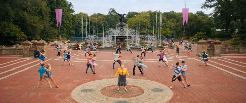 If You Like Rom-Com's You Need To Go See 'Isn't It Romantic'