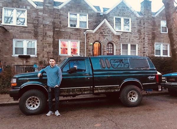 31 Things That Are True When You Date A Guy Who Loves His Car Just As Much As He Loves You