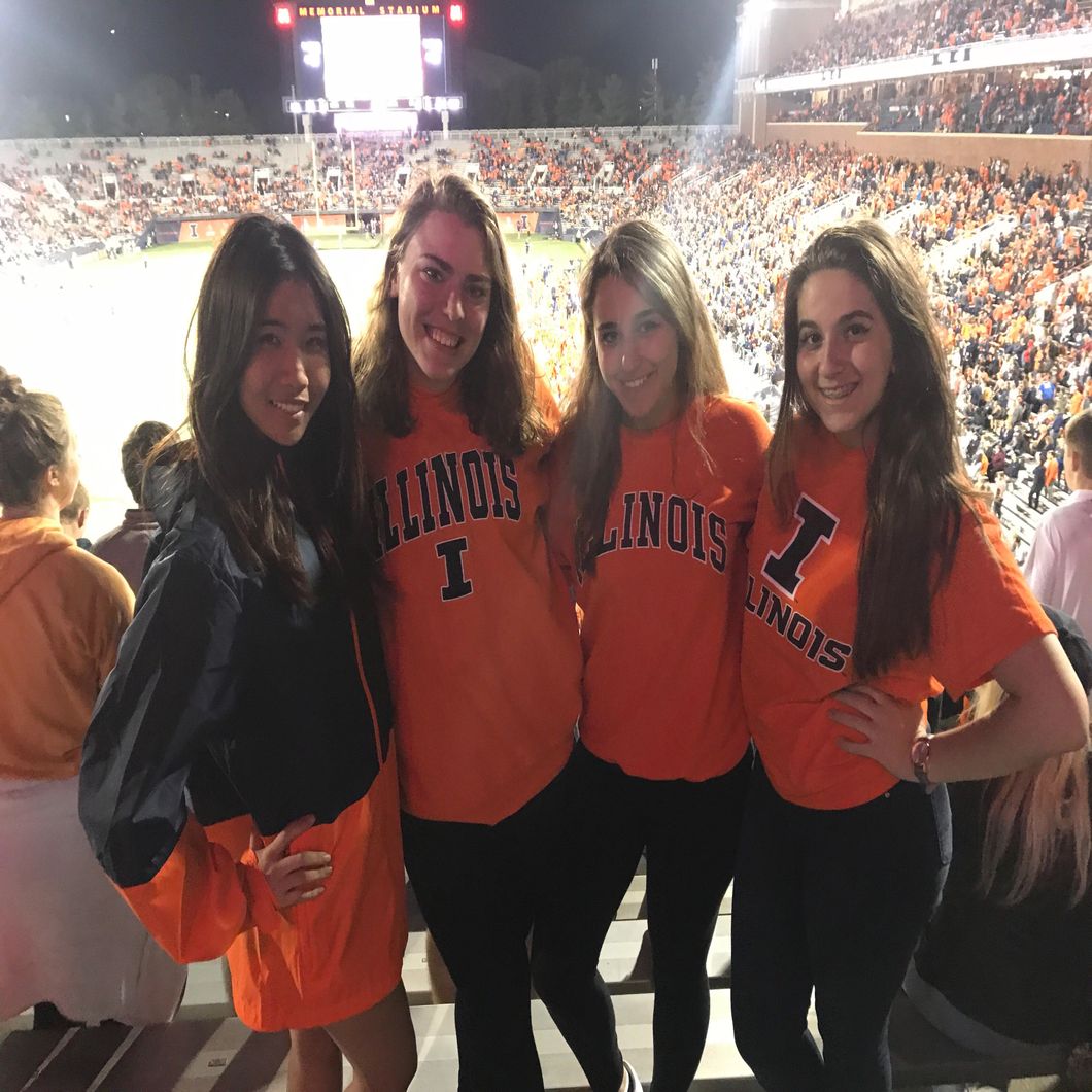10 Fun, Harmless Things To Do With Friends At UIUC