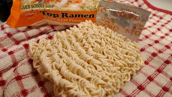 7 Ways to Spice Up Your Ramen