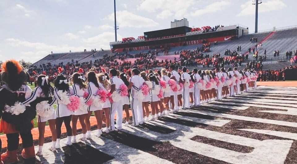 10 Life-Changing Reasons You Should Cheer In College
