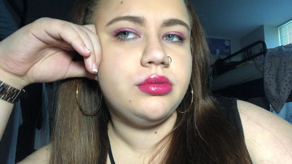 A Guide On How To Handle People In Your Life That Are Faker Than A Pet Rock