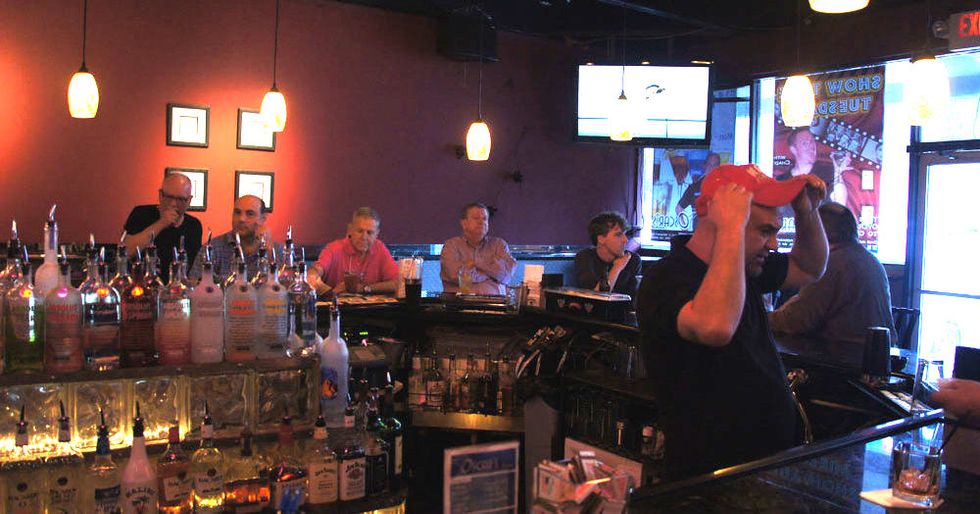The 5 Worst Football Fan Bases, As Told By A Server At A Sports Bar