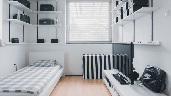 The First 5 Thoughts You Had When You Rented Your First Apartment